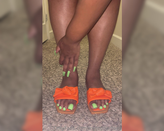 MyTopTierToes aka Mytoptiertoes OnlyFans - Pretty girls