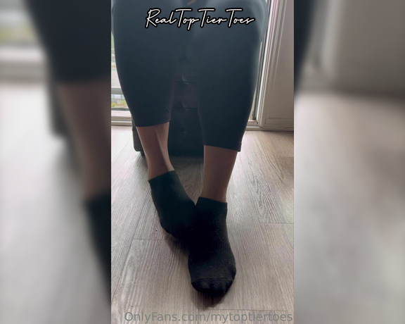 MyTopTierToes aka Mytoptiertoes OnlyFans - Sock Removal & Honey Drip