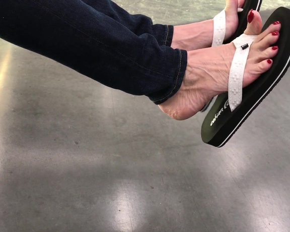 Nikki Ashton aka Eroticnikki OnlyFans - Heres a lil #footfetish #flipflop video while waiting at IKEA