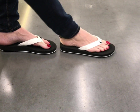 Nikki Ashton aka Eroticnikki OnlyFans - Heres a lil #footfetish #flipflop video while waiting at IKEA