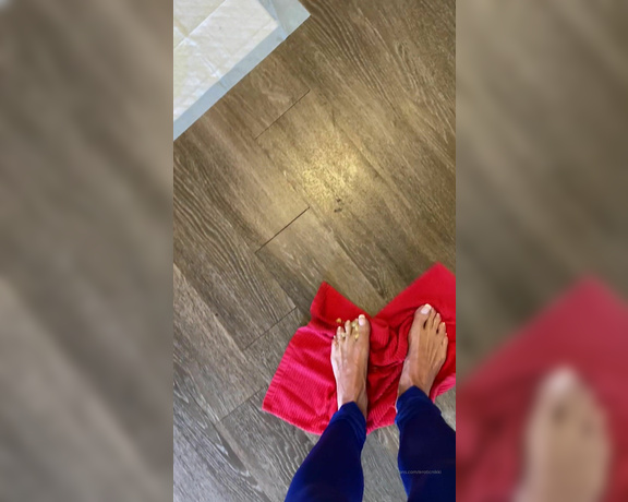 Nikki Ashton aka Eroticnikki OnlyFans - Scooting across the floor after squishing a banana with My feet! And yes I’ll be posting a video was