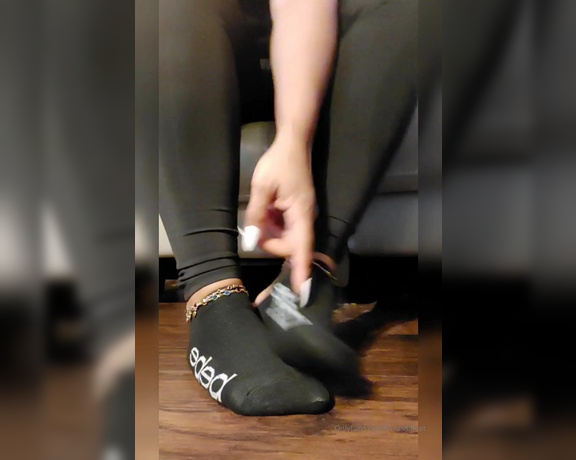 Selena aka Lunas83feet OnlyFans - After wearing my shoes n socks (10hrs) all day, I was so ready to take them off Can u just imagine