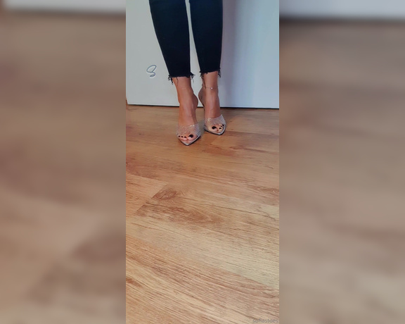 Sofiastoe aka Sofiastoes OnlyFans - Let me model my pretty feet for you Ps for better video quality, right corner choose original