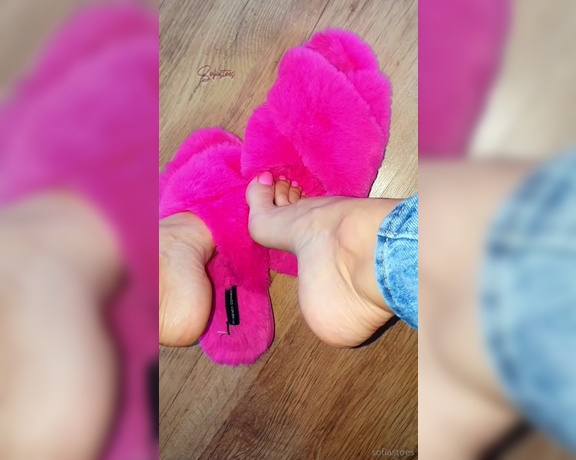 Sofiastoe aka Sofiastoes OnlyFans - Look how cute my toes look in pink Ps for better video quality, right corner choose original