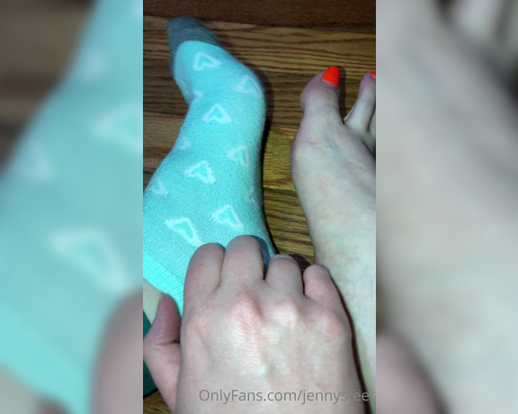 Jennysfeetelysium aka Jennysfeet OnlyFans - Sweaty sock peel