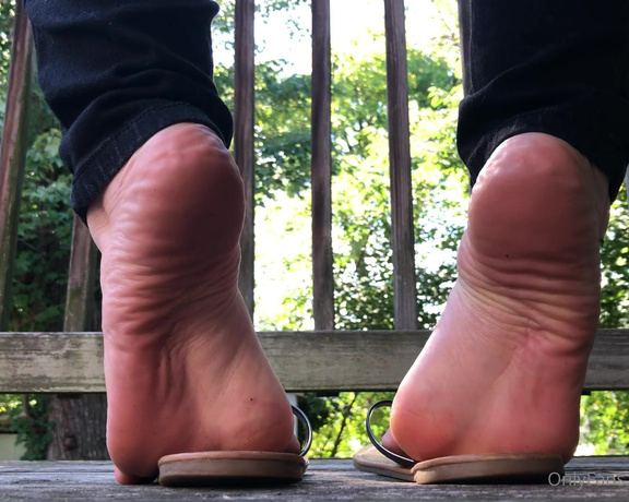 Jennysfeetelysium aka Jennysfeet OnlyFans - Giantess Jenny lazily sat on her back deck thinking of crushing small tiny men with her beautiful