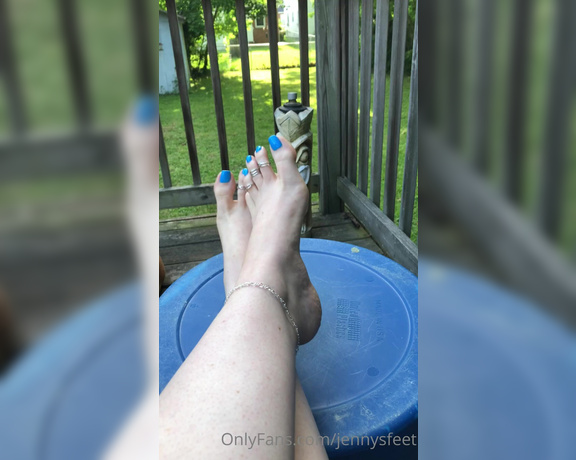 Jennysfeetelysium aka Jennysfeet OnlyFans - New pedi and new toe rings Hope everyone is enjoying the weekend!