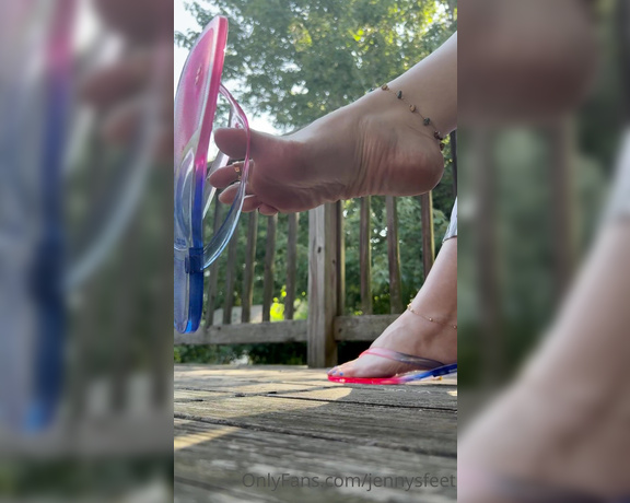 Jennysfeetelysium aka Jennysfeet OnlyFans - Flip flop dangling from the side view