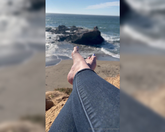 Jennysfeetelysium aka Jennysfeet OnlyFans - Listen to those waves crash against the rocks sometimes you just gotta get away from it all and