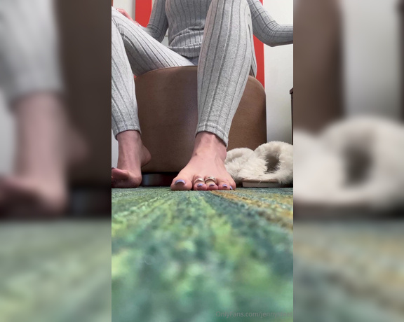 Jennysfeetelysium aka Jennysfeet OnlyFans - Fan request Toes up rubbing soles on the carpet