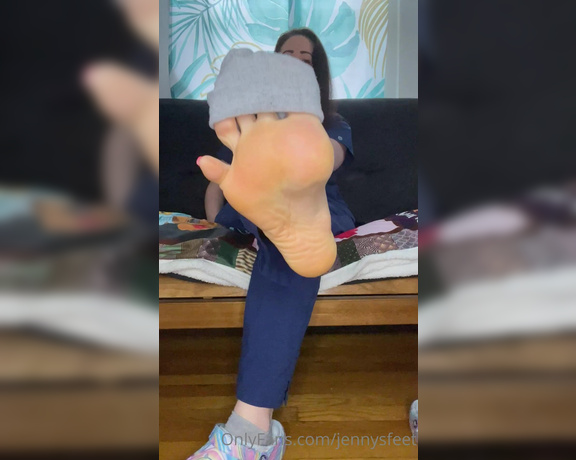 Jennysfeetelysium aka Jennysfeet OnlyFans - Fuzzy crocs and socks!