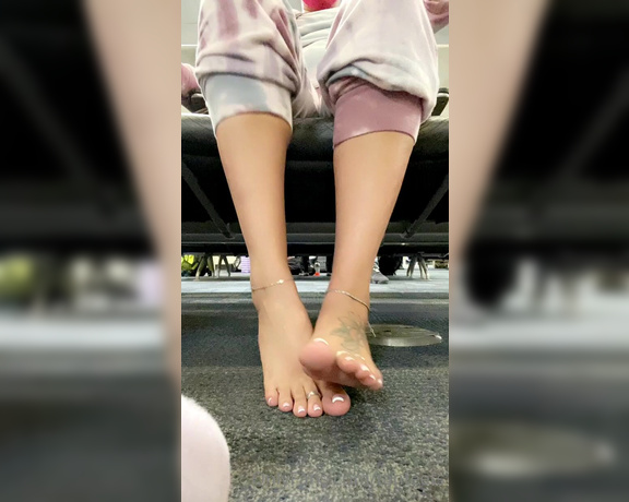 TanFeets aka Tanfeets OnlyFans - Public foot play in the airport and on the plane… you think anyone noticed 2