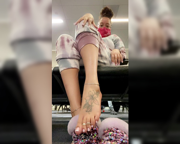 TanFeets aka Tanfeets OnlyFans - Public foot play in the airport and on the plane… you think anyone noticed 1