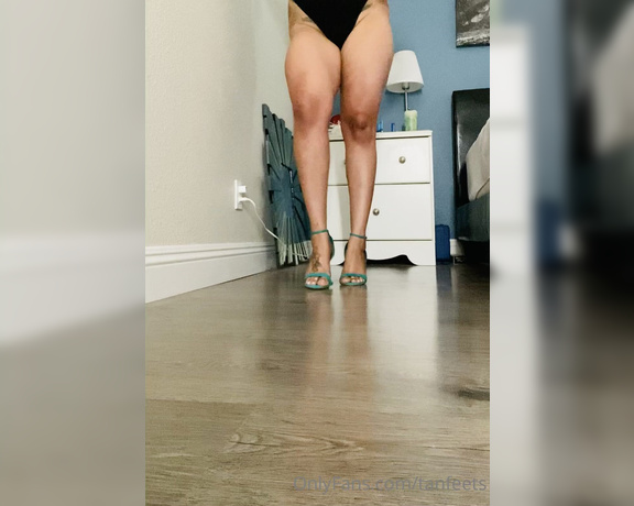 TanFeets aka Tanfeets OnlyFans - Sound up Imagine me walking toward you like this