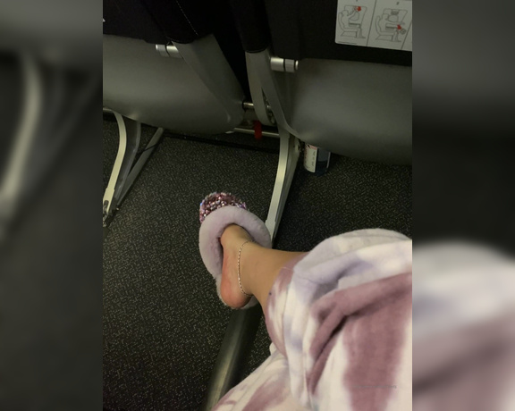 TanFeets aka Tanfeets OnlyFans - Public foot play in the airport and on the plane… you think anyone noticed 5