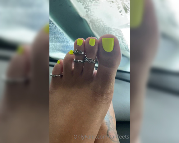 TanFeets aka Tanfeets OnlyFans - Up close with my new toe rings going thru the car wash 3