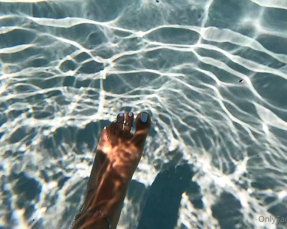TanFeets aka Tanfeets OnlyFans - New Go Pro means underwater fun 1