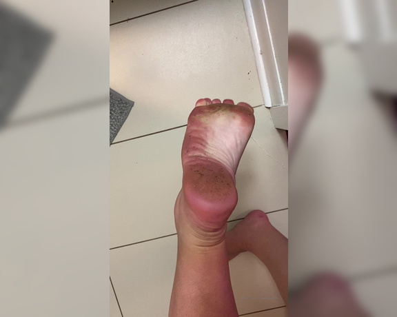 Explosivetoes aka Explosivetoess OnlyFans - Who likes licking dirty soles clean