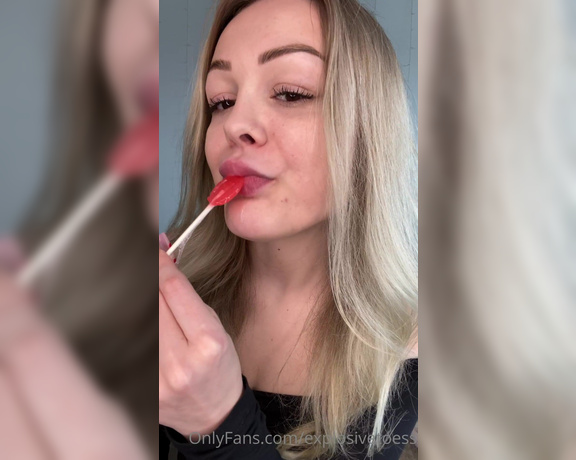 Explosivetoes aka Explosivetoess OnlyFans - ASMR sucker licking, sucking, and drooling video with light ahego