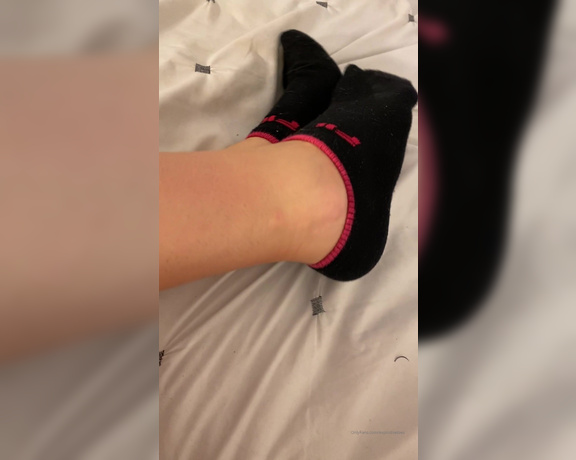 Explosivetoes aka Explosivetoess OnlyFans - Takin off dirty socks