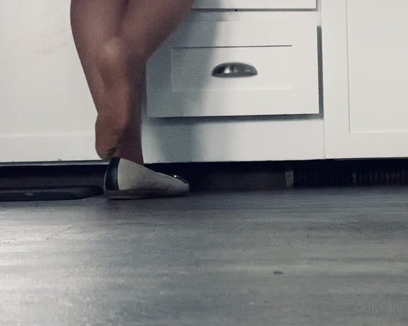 Shawna aka Granitegirl OnlyFans - Pantyhose with flats