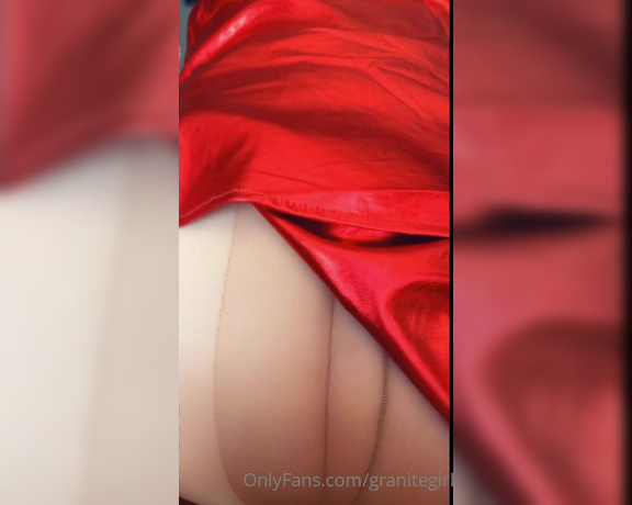 Shawna aka Granitegirl OnlyFans - 6 minute look up Super Girl’s skirt and pantyhose