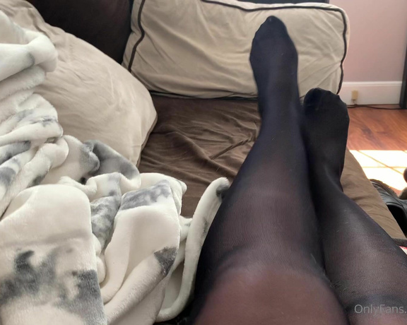 Shawna aka Granitegirl OnlyFans - Lazy day off