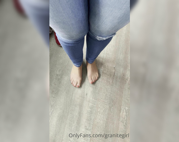 Shawna aka Granitegirl OnlyFans - Walking in yesterday’s pantyhose