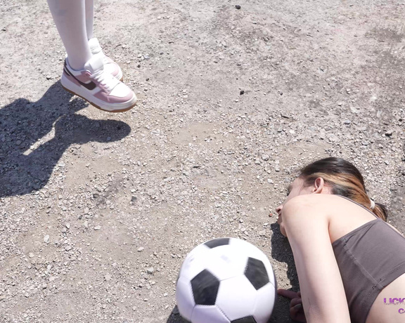 (Сlips4sale) - Licking Girls Feet - ALISA and NICOLE - Would you like to play football with us