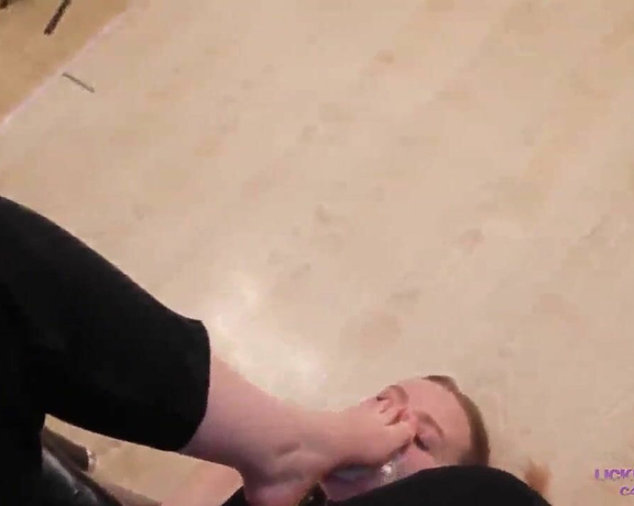 (Сlips4sale) - Licking Girls Feet - AURORA - How long can you last without throwing up
