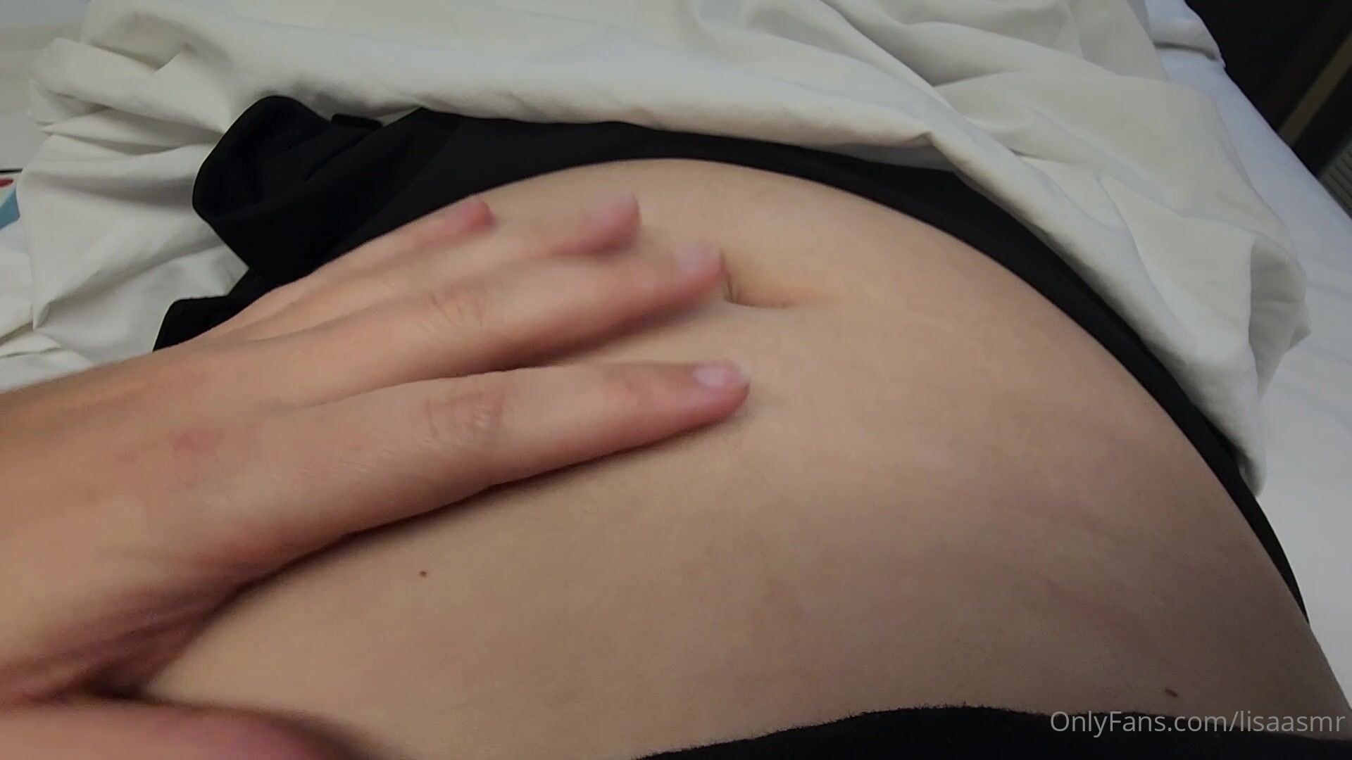 Lisa asmr belly button - a-lohas.jp